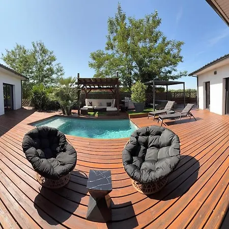 Moderne Avec Piscine Privee Chauffee
