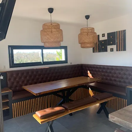 Moderne Avec Piscine Privee Chauffee *