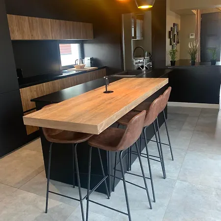 Moderne Avec Piscine Privee Chauffee *